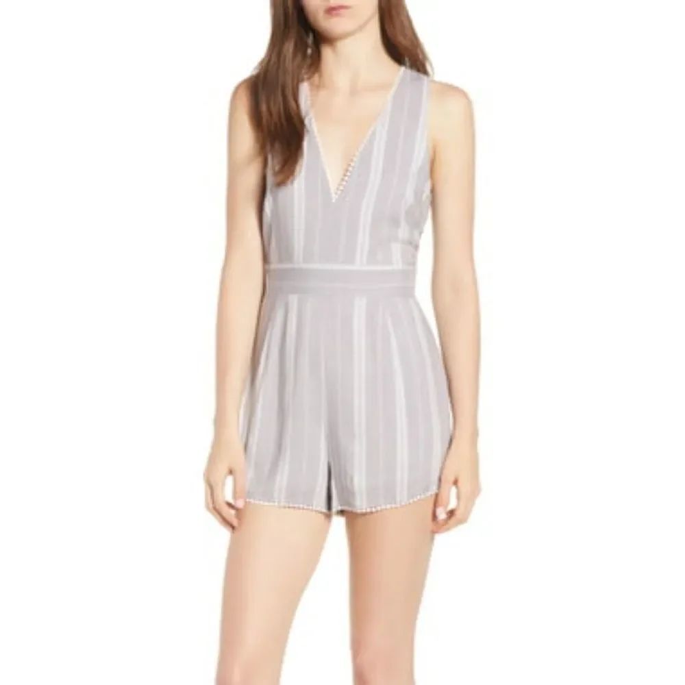 BP Trim Detail Romper sz Small